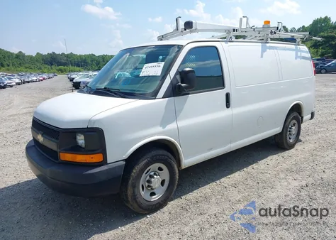 2014 Chevrolet Express 2500 Work Van z USA, uszkodzony, nr VIN 1GCWGFCAXE1205923